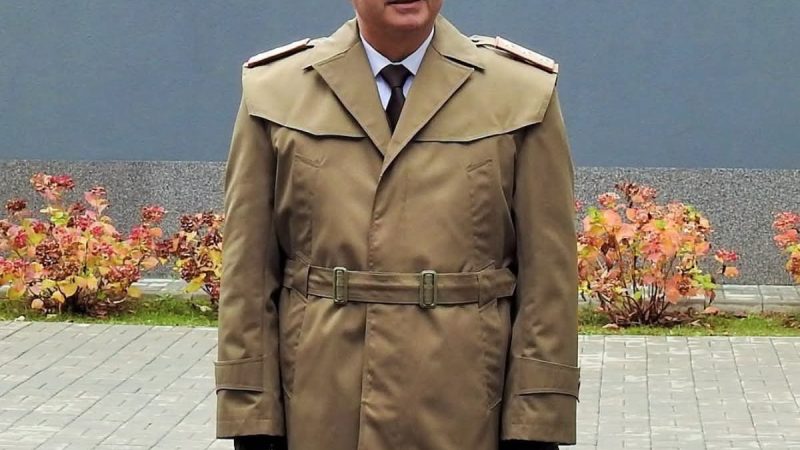 O zi pe care familia generalului Dorin Ioniță nu şi-ar fi dorit să o trăiască. Trupul neînsuflețit A FOST DEPUS la capelă, iar IMAGINILE DE LA PRIVEGHI sunt dureroase. În astfel de momente, rămân doar tăcerea, rugăciunile şi amintirile