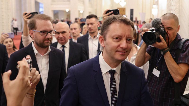 Informații din culisele desemnării lui Siegfried Mureșan, care va continua demersurile lui Ilie Bolojan. Motivul pentru care PSD nu îl susține în formarea unui Guvern: „Să nu confundăm oprirea risipei cu austeritatea”