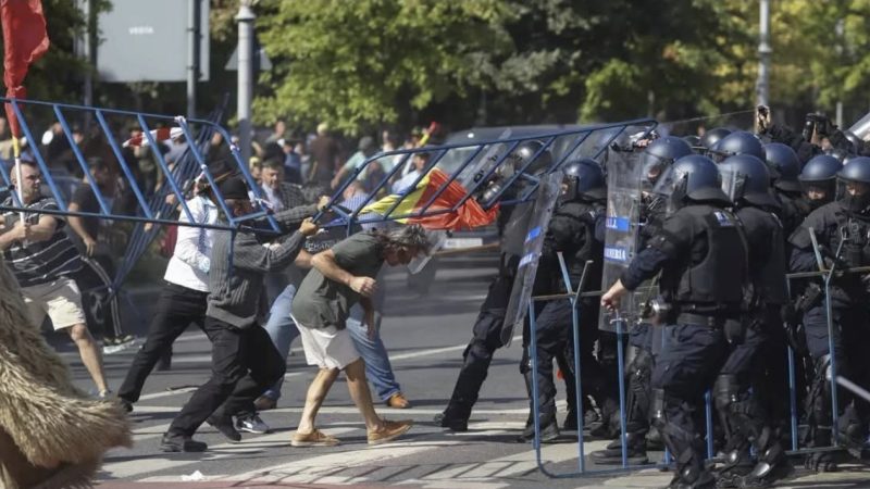 Protestul ciobanilor continuă în Piața Victoriei. Ce au anunțat