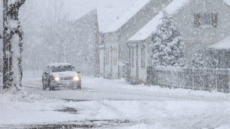 Se anunță ninsori la final de octombrie! Orașul din România unde va ninge trei zile la rând